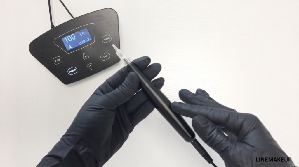 Maquillage permanent Microblading Le démographe